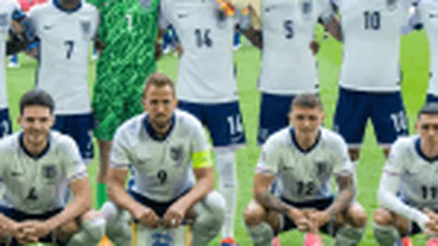 “澳超锋霸视中国客场之战为重大挑战，世预赛征程充满艰辛”